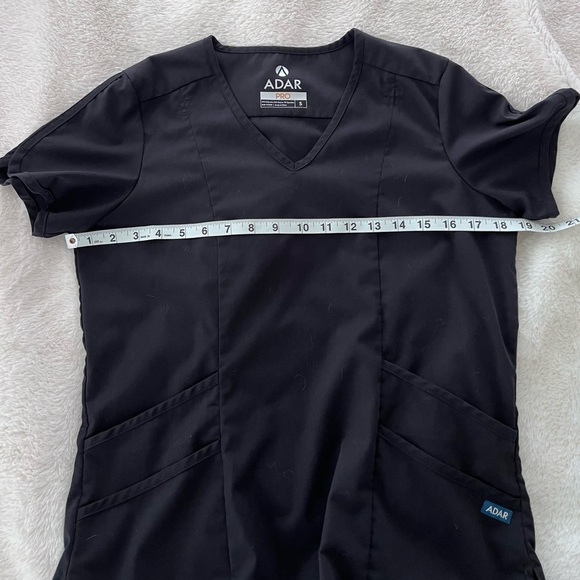 Adar Pro Core Classic Scrub Top - Picture 4 of 5